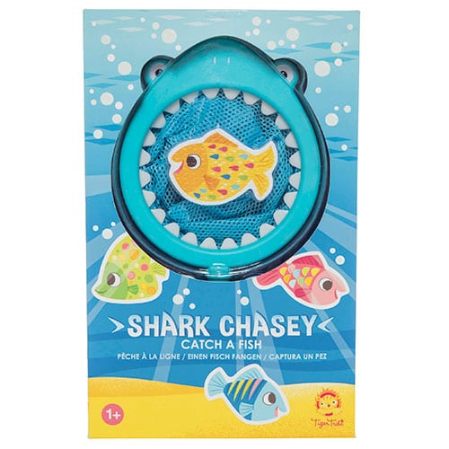 Tiger Tribe Bath Toy Shark Chasey Catch a Fish 6 1513